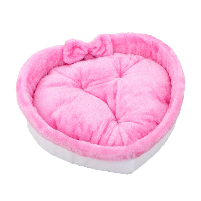 Heart-Shaped Cozy Cat Bed | Soft Warm Cushion for Pets