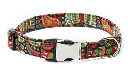 Brocade printed collar for pets
