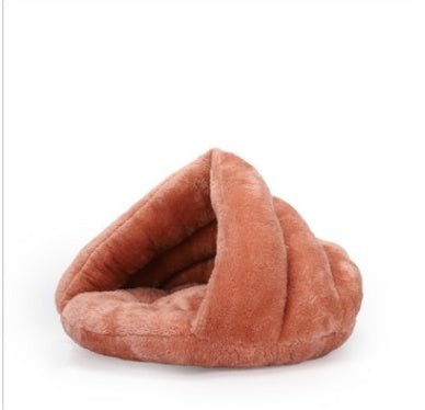 Arctic Velvet Triangle Pet Bed - Warm
