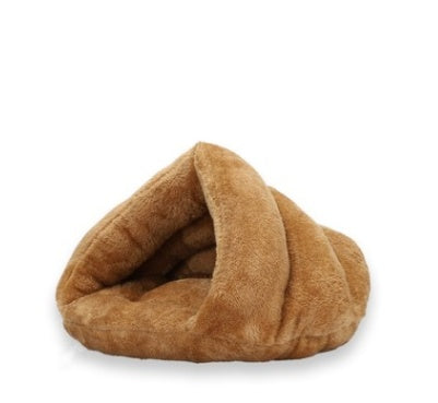 Arctic Velvet Triangle Pet Bed - Warm