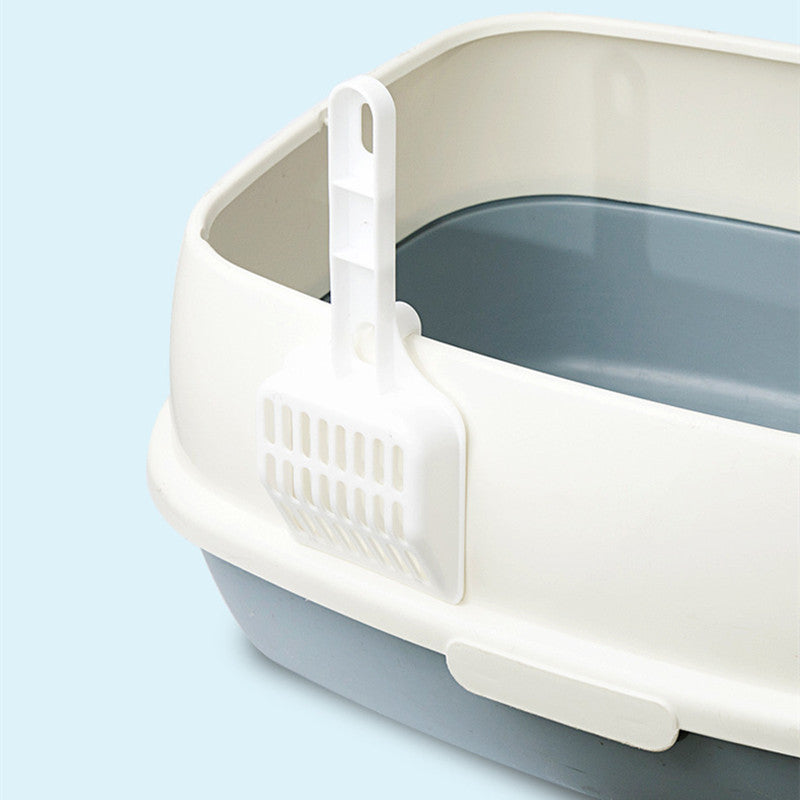 Scoop plastic cleans pet poop