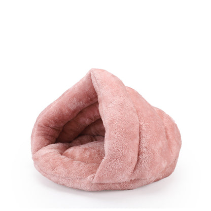 Arctic Velvet Triangle Pet Bed - Warm
